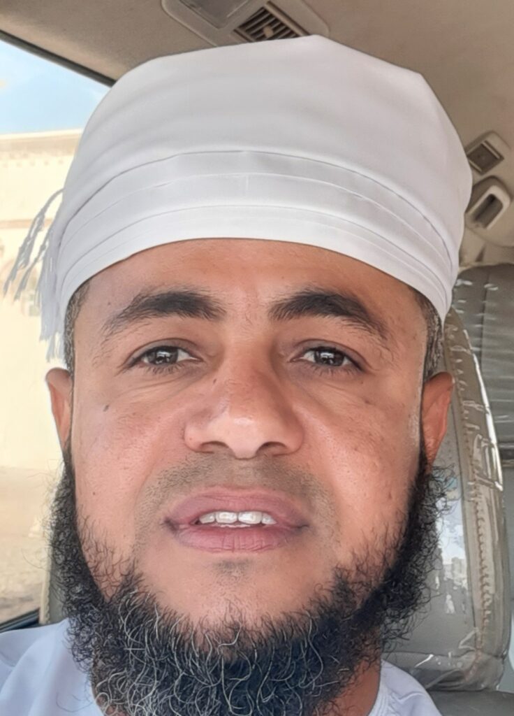 ناصر العزري - المدير التنفيذي لشركة العزري لبيع وتأجير المعدات الثقيلة والشاحنات